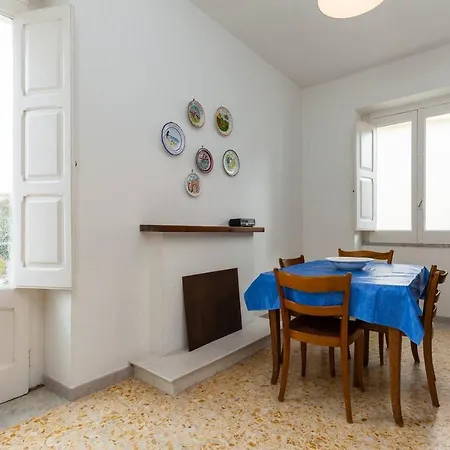 Casa De Luca Guest house *