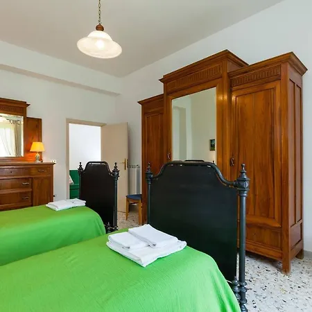Casa De Luca Guest house Ceraso